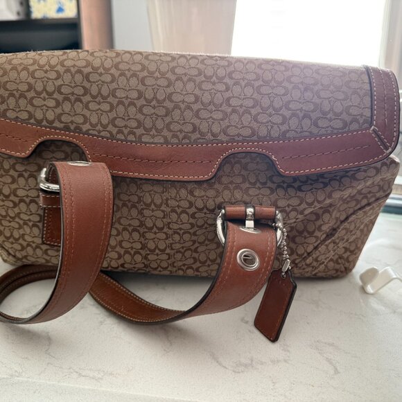 Coach Handbag - Picture 2 of 3